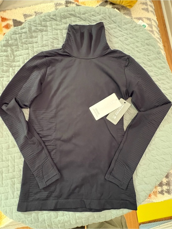 Athleta Tops - NWT Athleta Flurry Blizzard Rib Turtleneck Top